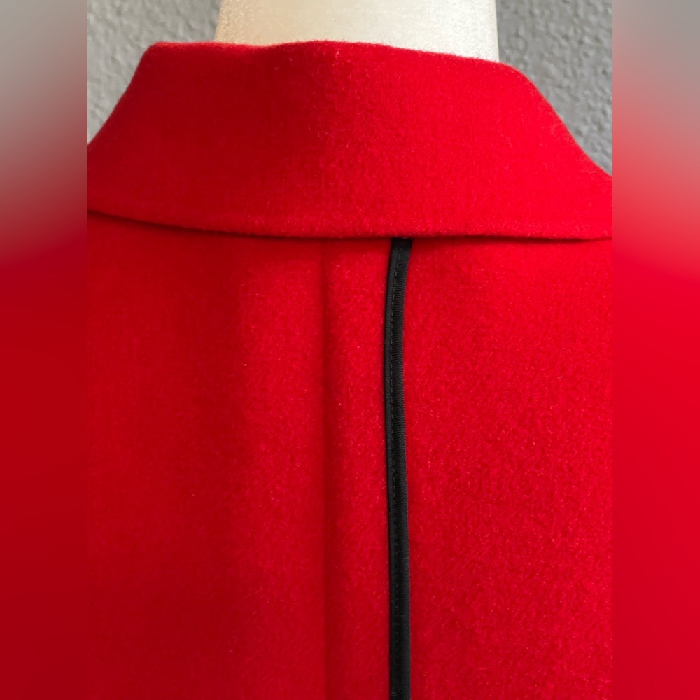 Stylish Red Coat - Picture 9 of 10